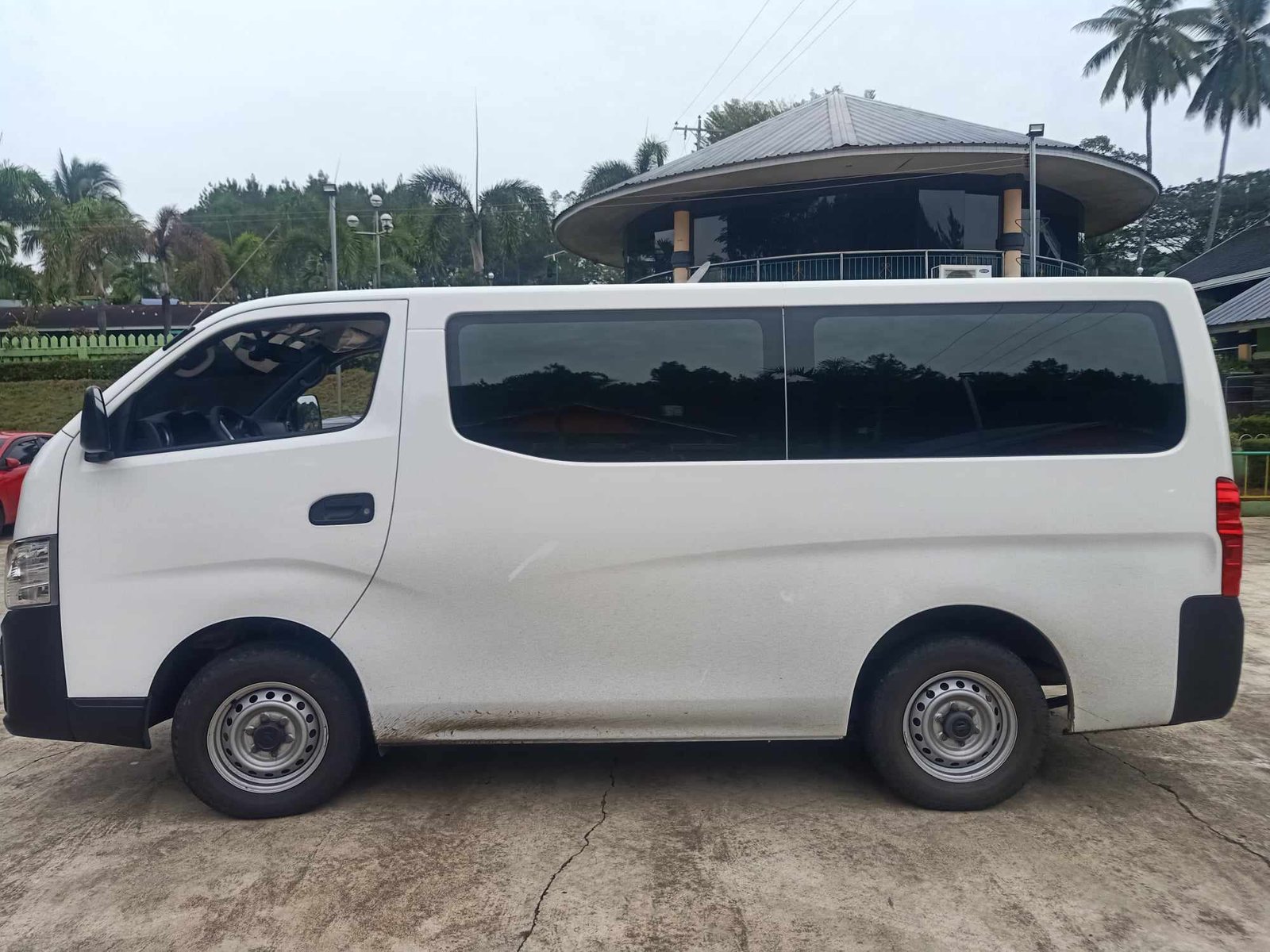 Nissan NV350